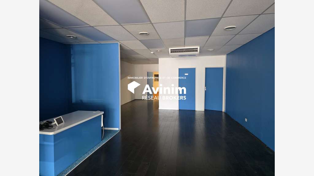 A louer local commercial 250m² Lattes Boirargues