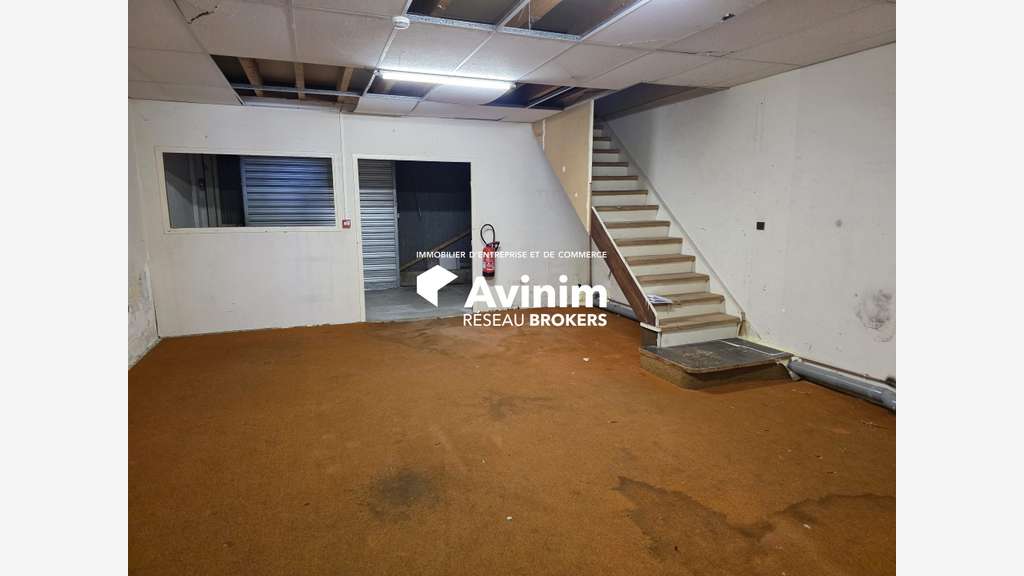 A louer local commercial 250m² Lattes Boirargues