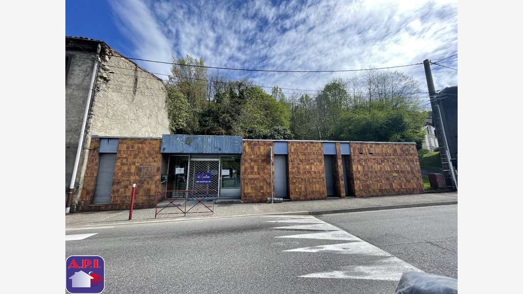 À louer local pro de 60m² en RDC à Lavelanet