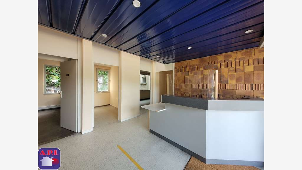 À louer local pro de 60m² en RDC à Lavelanet