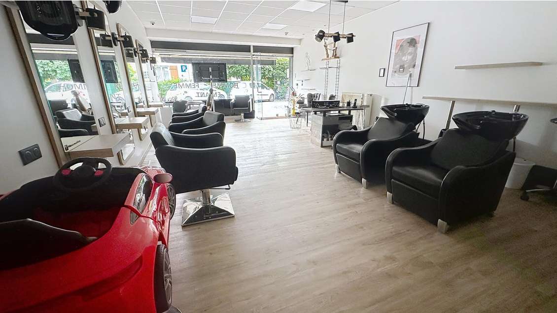 A louer local commercial rénové 54m² au Bouscat