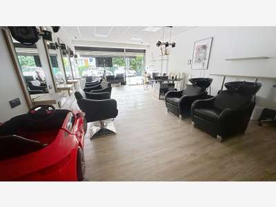 A louer local commercial rénové 54m² au Bouscat