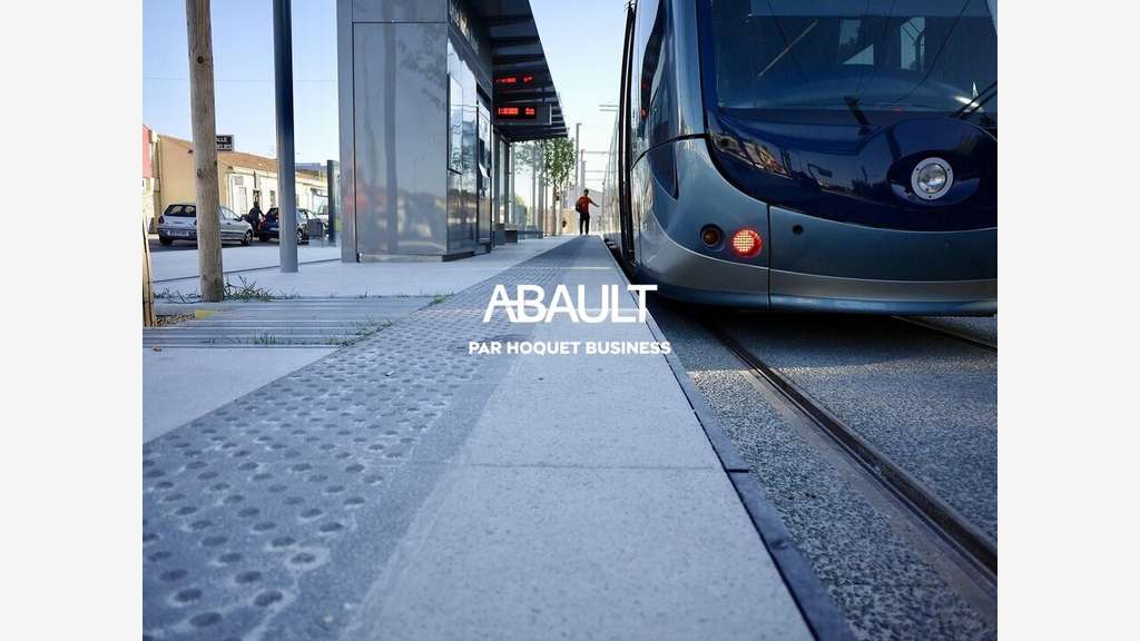 Local professionnel de 73m² à louer au Bouscat