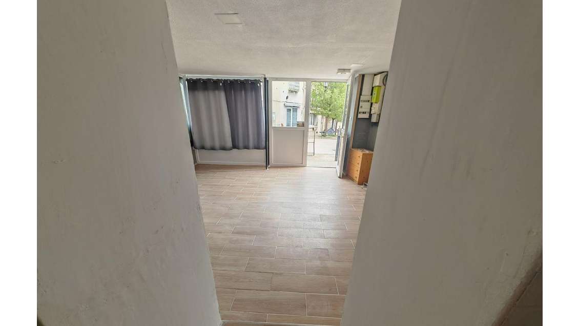A louer local commercial 52m² Le Bousquet-d'Orb