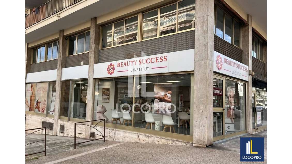 Location local 100m² Le Cannet empl stratégique