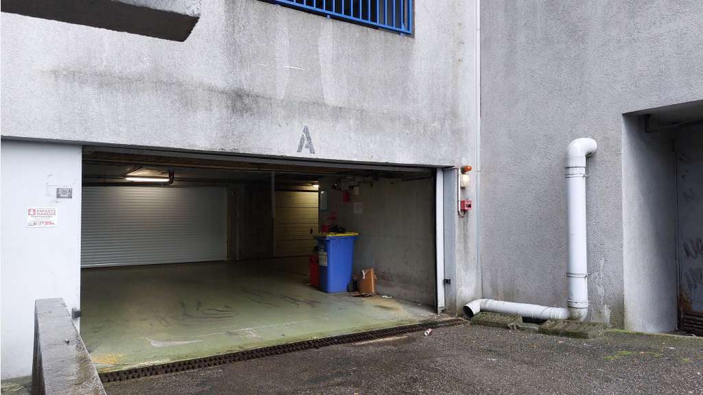 A louer garage fermé 33m² Le Cannet proche centre