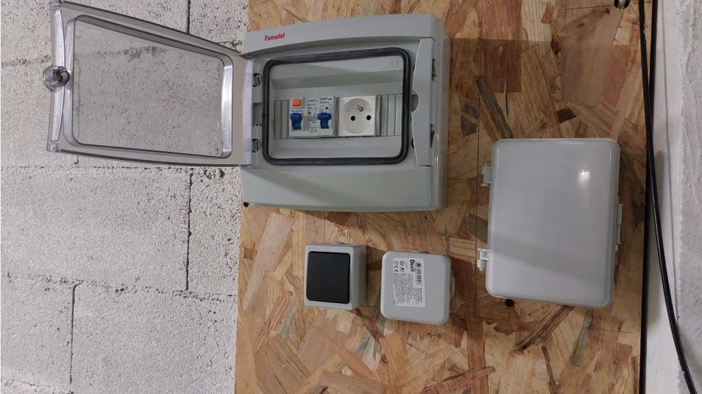 A louer garage fermé 33m² Le Cannet proche centre