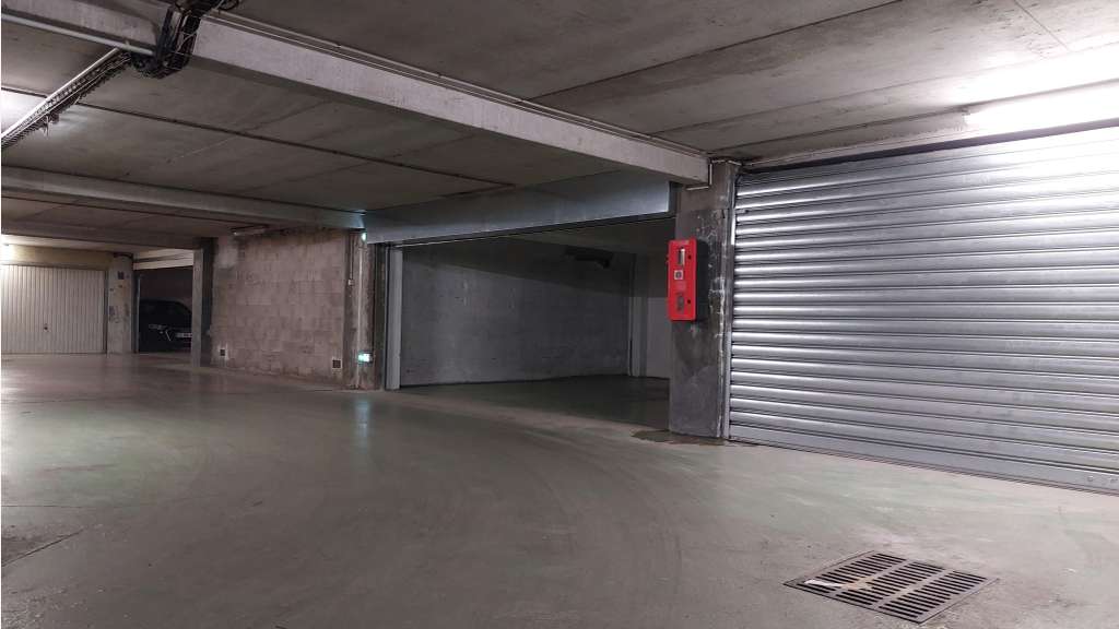 A louer garage fermé 33m² Le Cannet proche centre