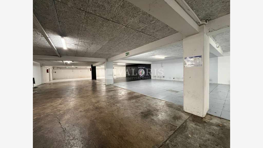 Loue ensemble commercial 4200m² le Cannet Campon