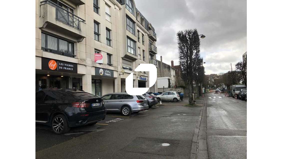 A louer Local commercial 114m² Le chesnay