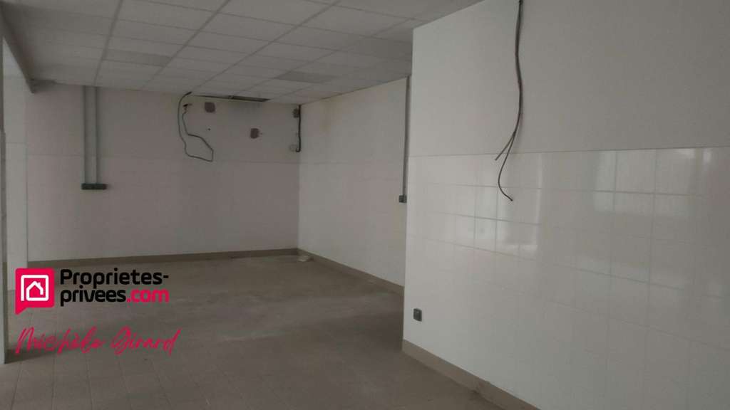 A louer local commercial de 255m² le Coteau