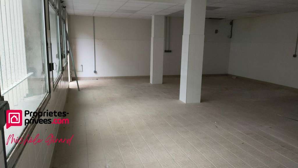 A louer local commercial de 255m² le Coteau