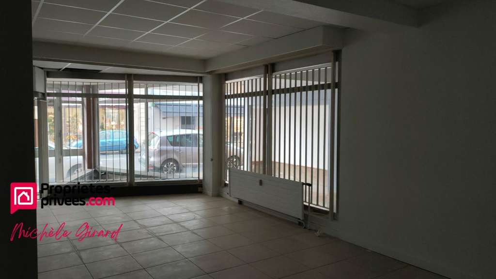 A louer local commercial de 255m² le Coteau