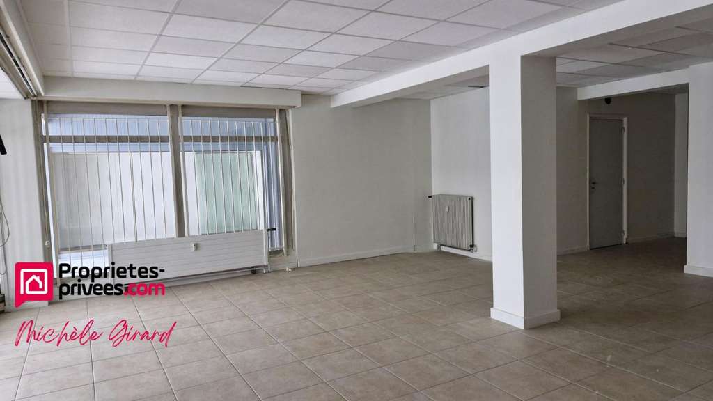 A louer local commercial de 255m² le Coteau