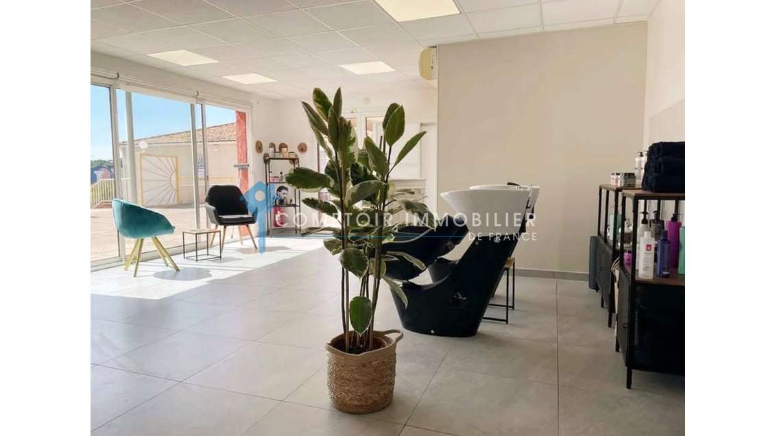 Dépt Hérault (34) - A louer au CRES local commerci