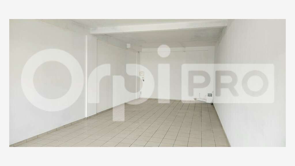 Bureau 49m² RDC à louer au Gosier