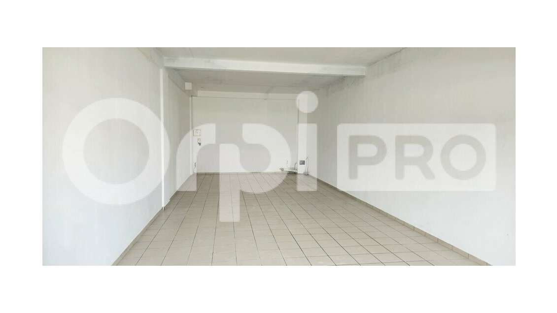 Bureau 49m² RDC à louer au Gosier