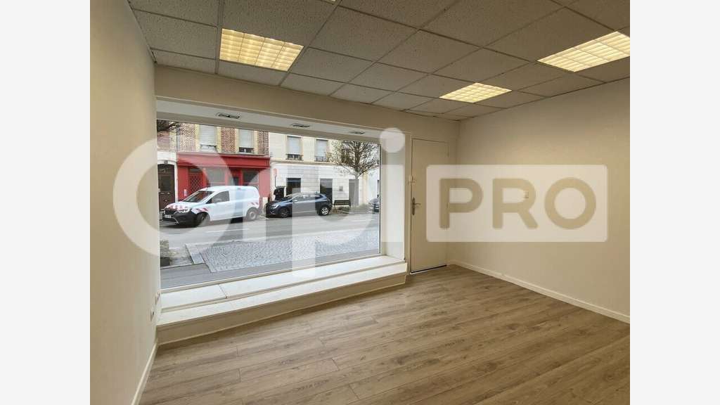 Local 57m² visibilité stratégique à louer Le Havre