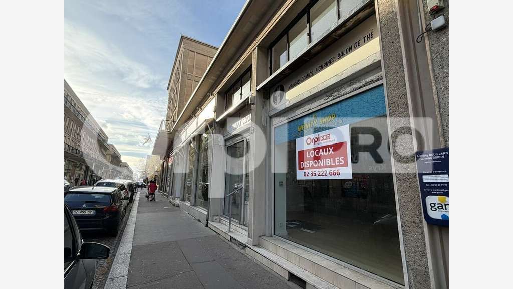 Location local commercial de 210m² Le Havre centre