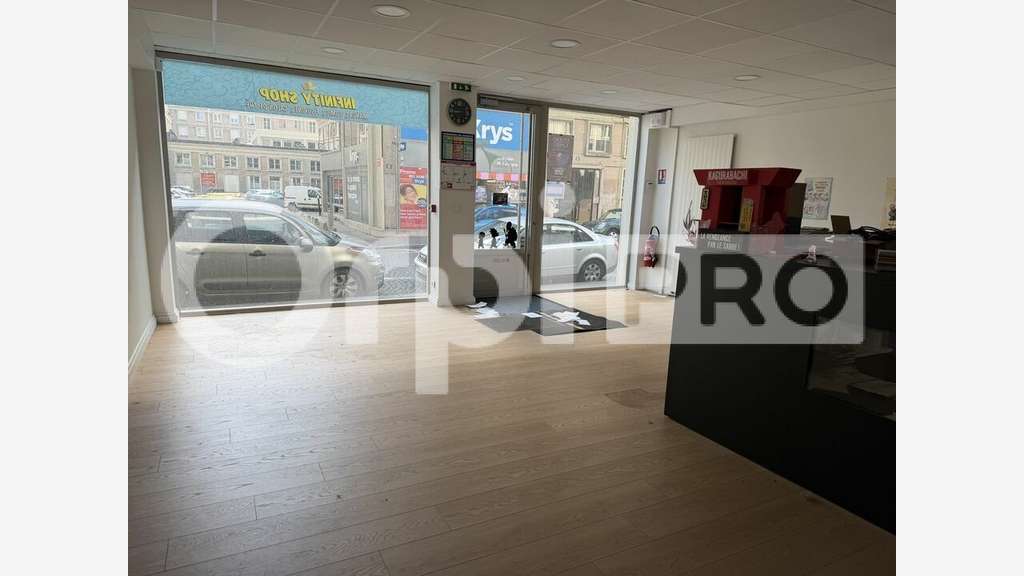Location local commercial de 210m² Le Havre centre
