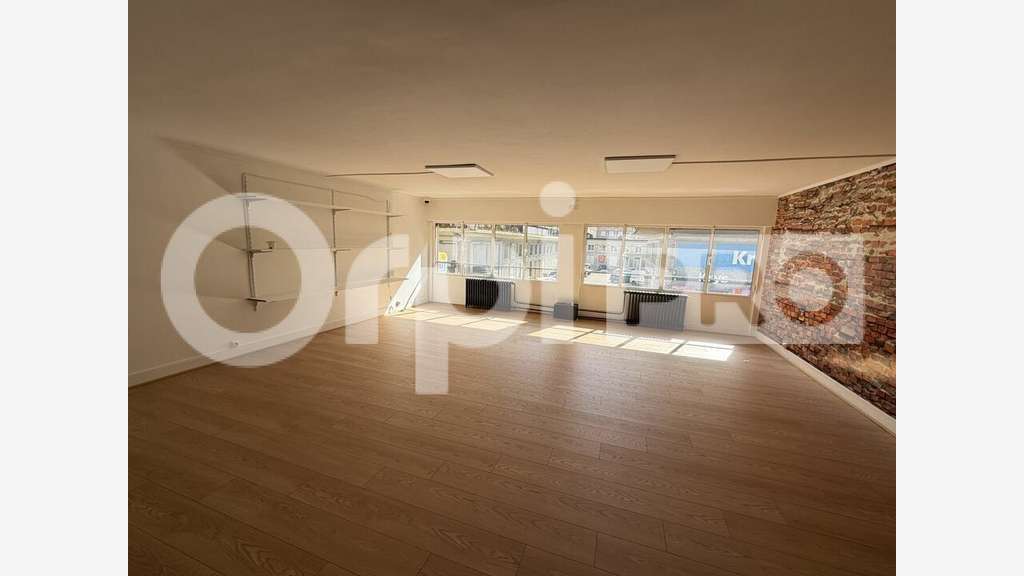 Location local commercial de 210m² Le Havre centre