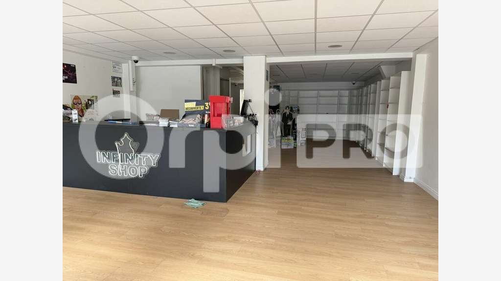 Location local commercial de 210m² Le Havre centre