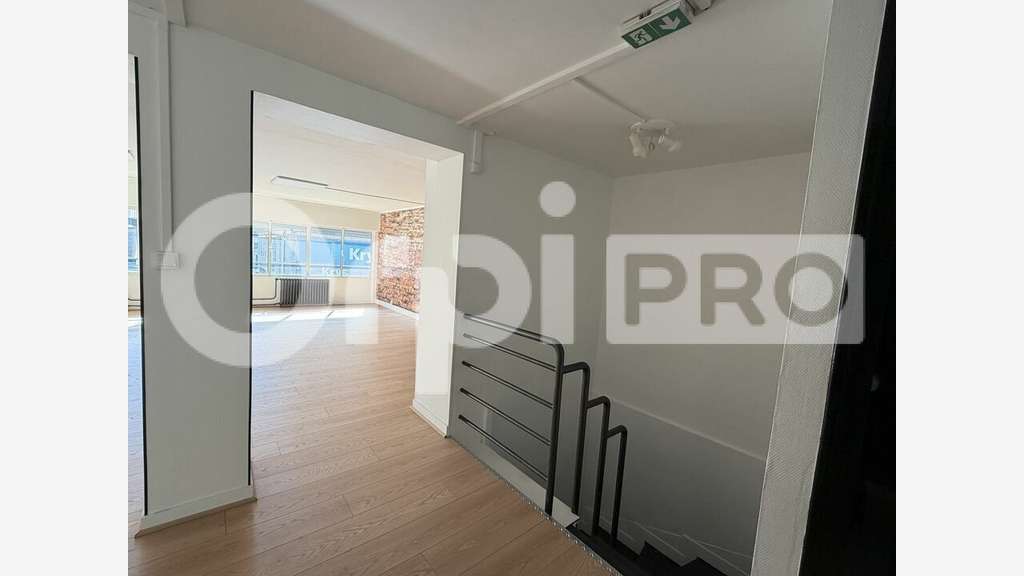 Location local commercial de 210m² Le Havre centre