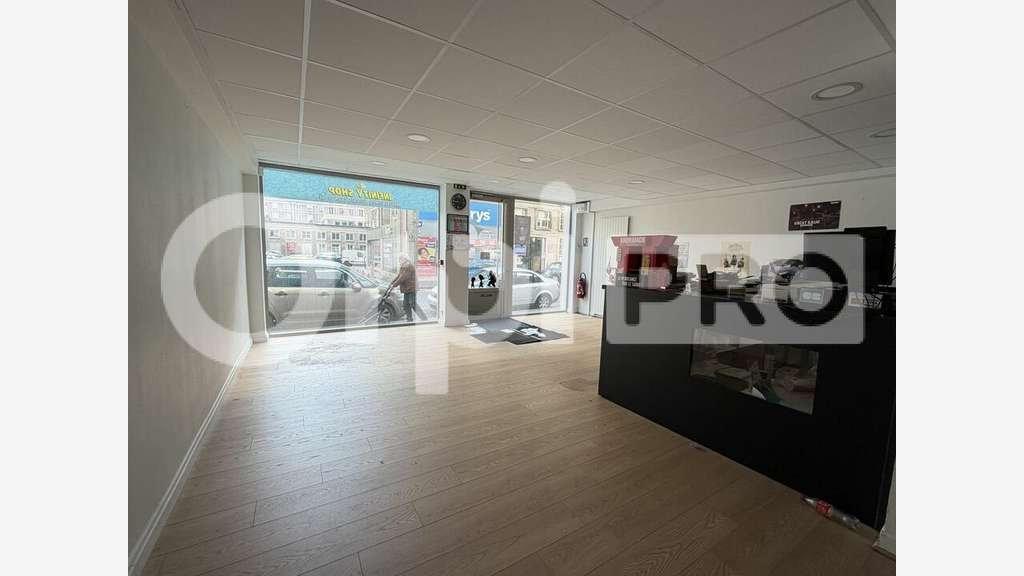 Location local commercial de 210m² Le Havre centre