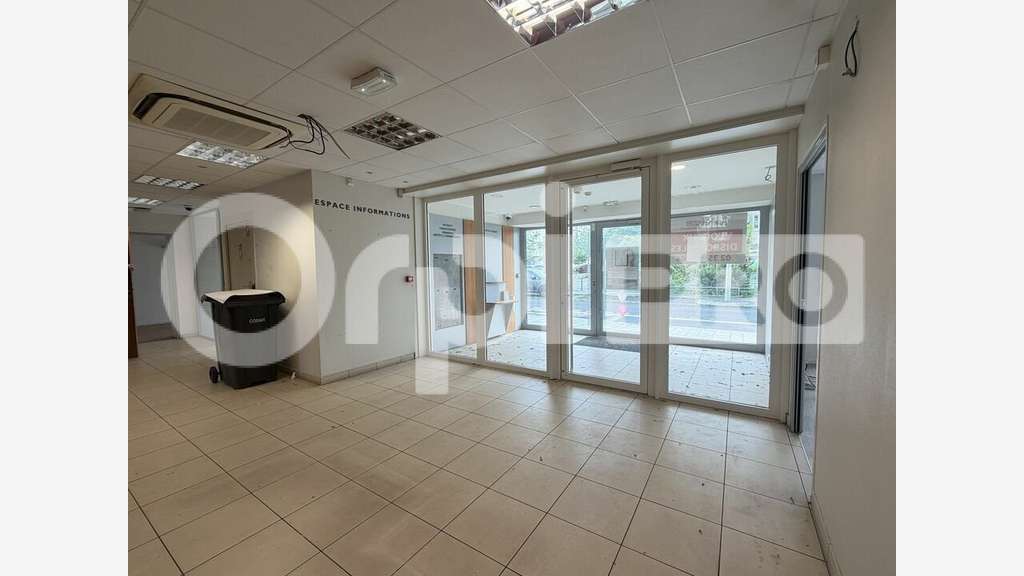 Loue local professionnel 129m² empl N°1 Le Havre