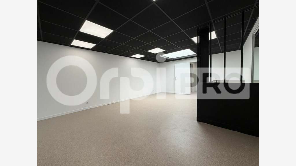 A louer local commercial de 130m² au Havre Coty