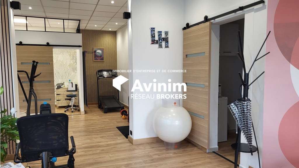 A louer local 65m² belle vitrine d’angle Le Havre