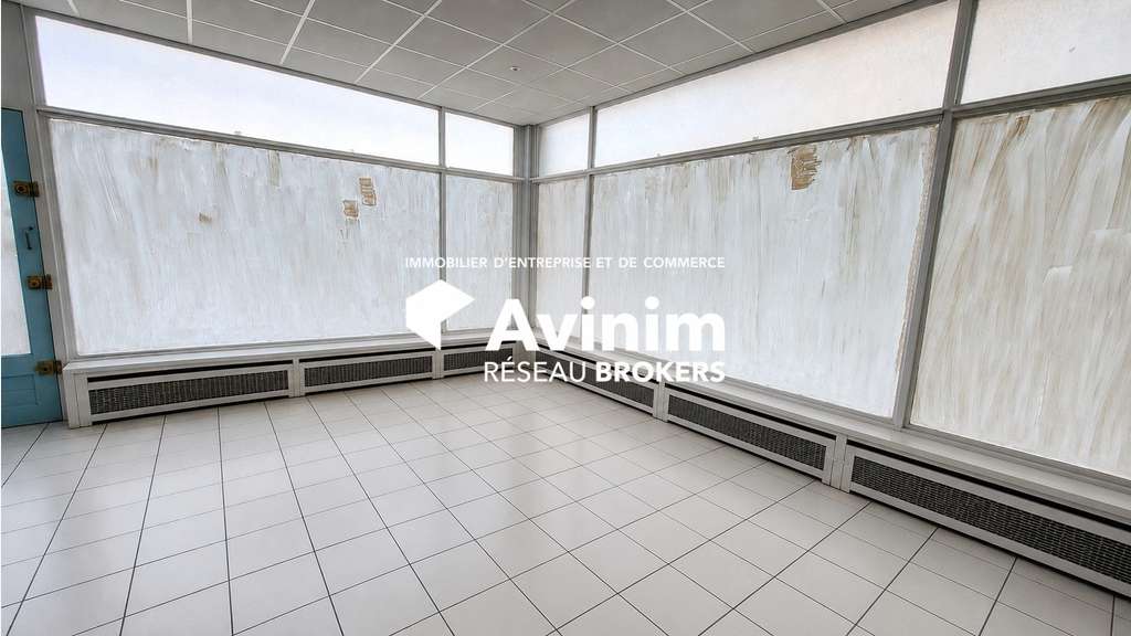 A louer local d’angle 55m² Le Havre hyper centre