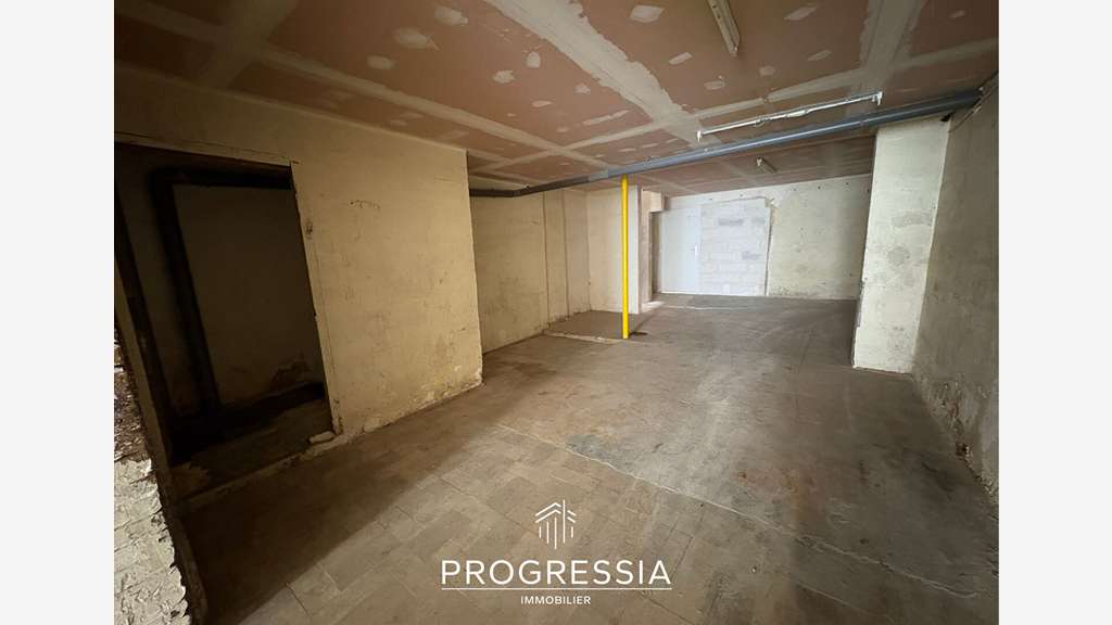 Le Havre - Local commercial a rénover de 80 m2