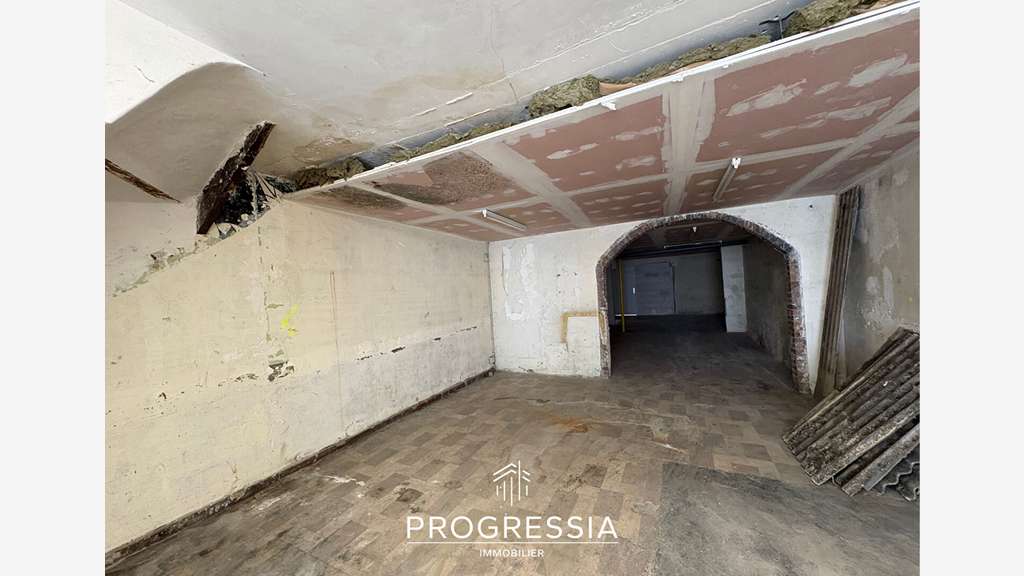 Le Havre - Local commercial a rénover de 80 m2