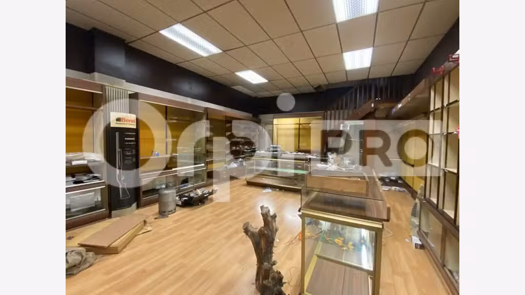 Location local commercial de 105m² au Havre