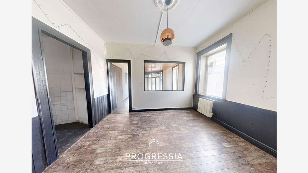 LE HAVRE - LOCAL COMMERCIAL ANGLE DE RUE - 63 M2