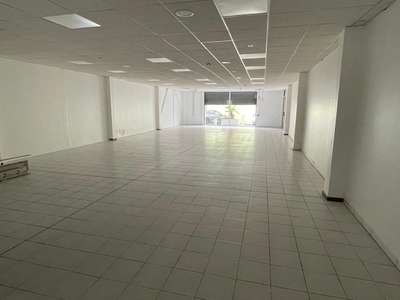 Location Locaux commerciaux - Boutiques au Lamentin