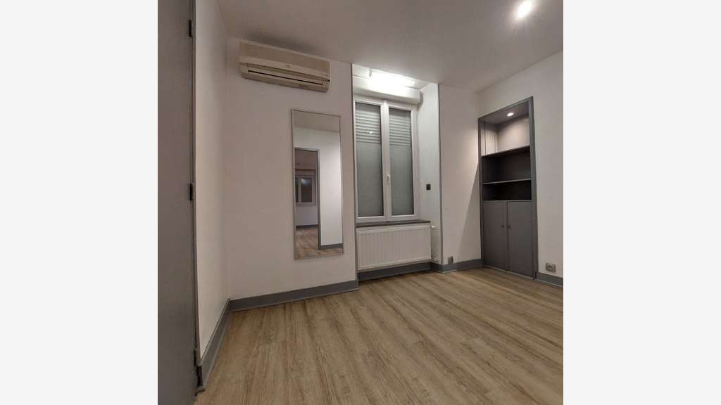 A louer local 160m² idéal prof libérales le Mans
