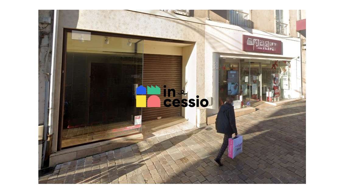 A louer beau magasin 90m² rue des Minimes Le Mans