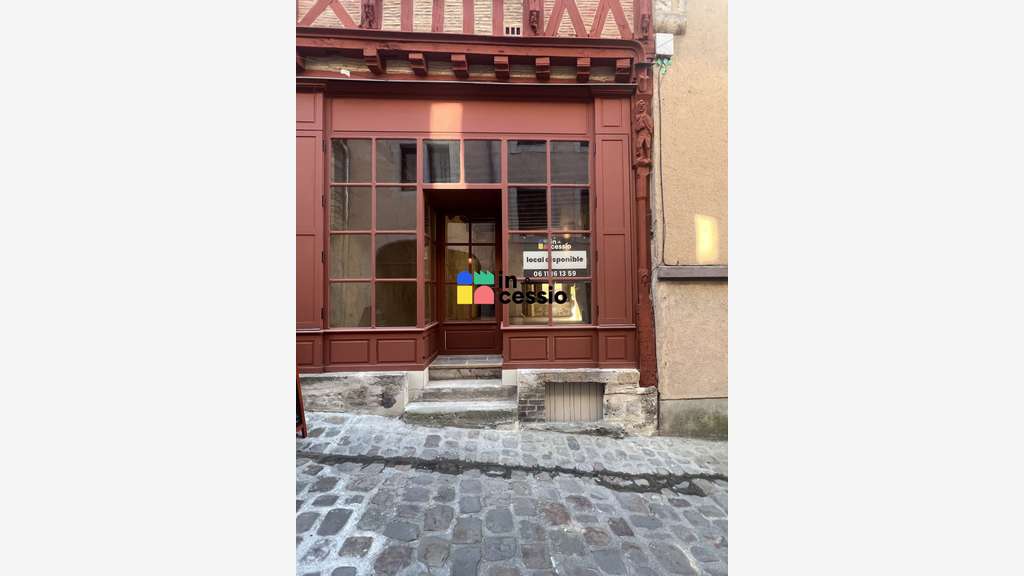 A louer local commercial de charme 41m² Vieux Mans