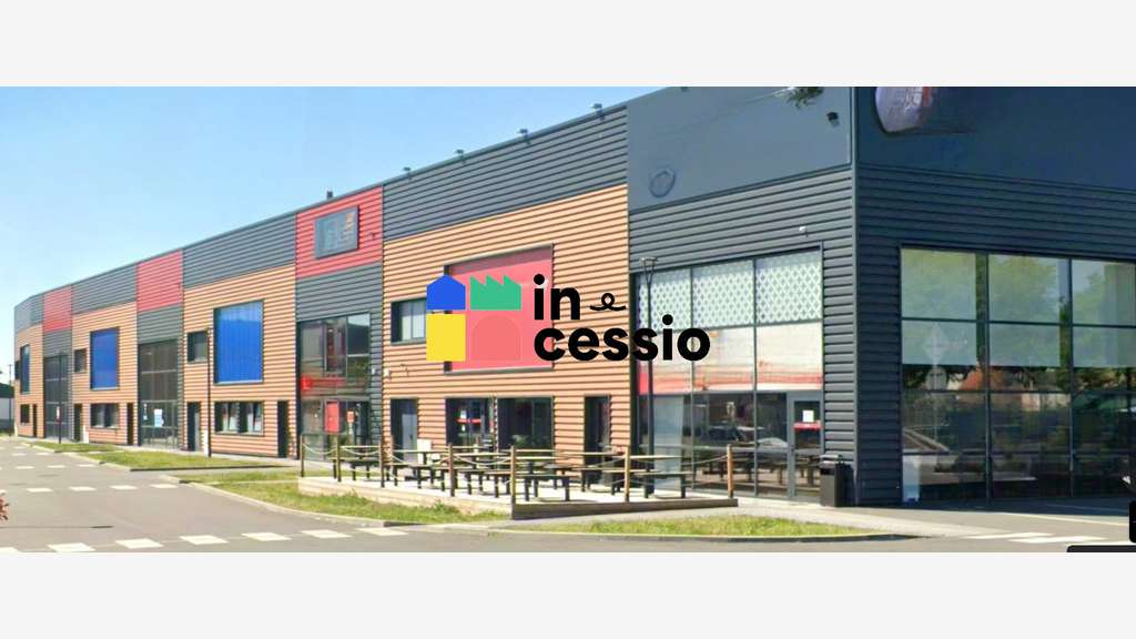 A louer cellule commerciale 300m² Le Mans Sud 