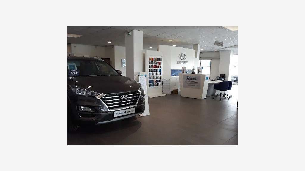 A louer local commercial 974m² au Mans