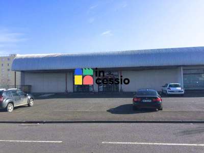 Donnez de l'élan à votre activité ! 740 m² au cœu