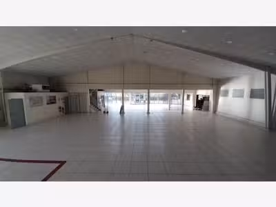 A louer local commercial 2000m² empl N°1 Le Mans