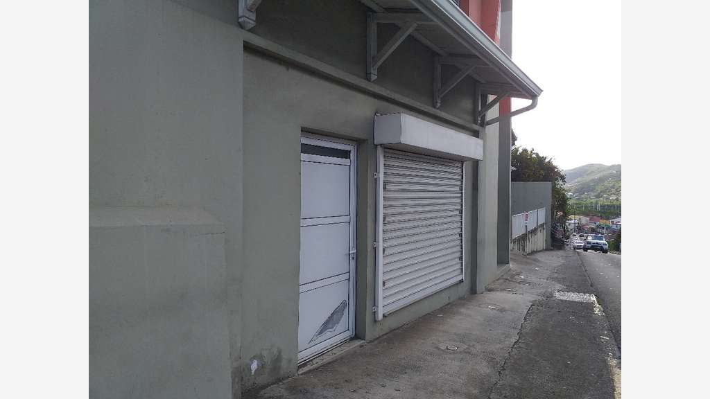 A louer Local commercial Le Marin 25 m2 en RDC
