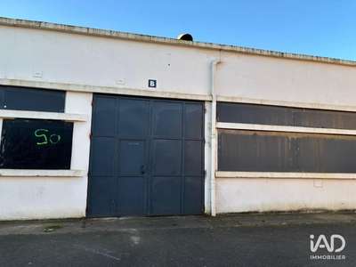 Local commercial à Le Mesnil-Saint-Denis
