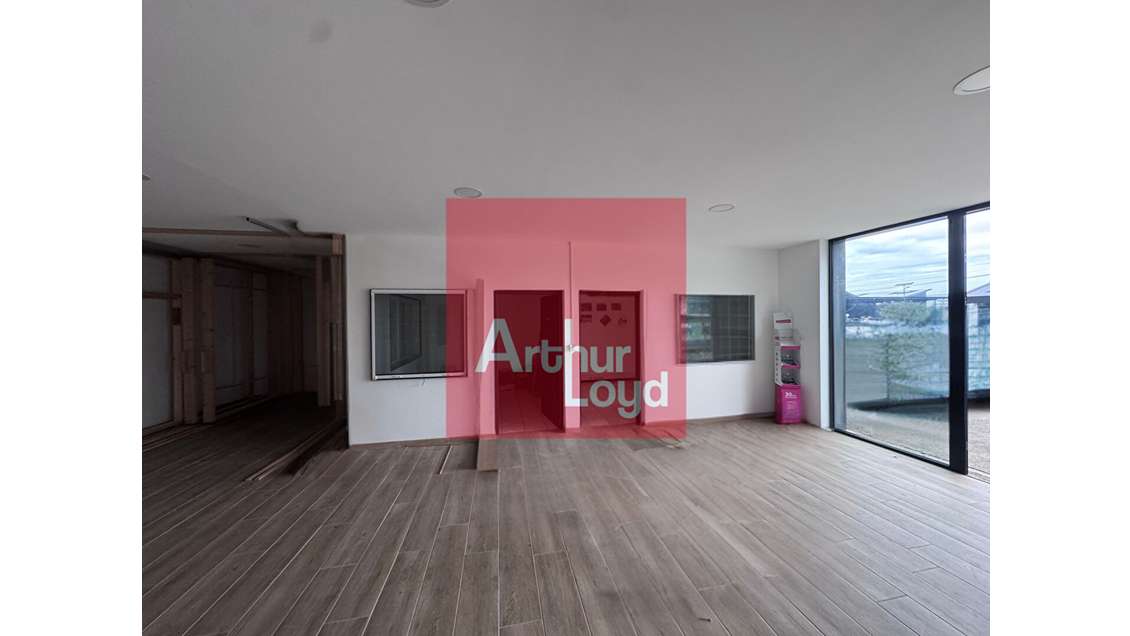 À louer local avec visibilité au Passage d'Agen