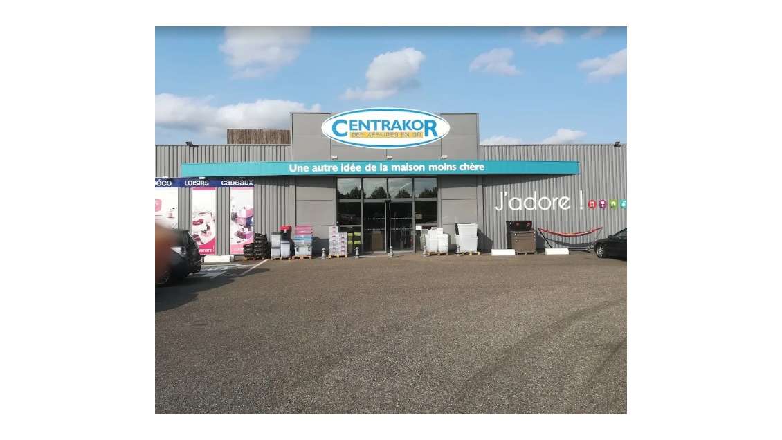 Loue commerce de détail divers 1095m² au Passage