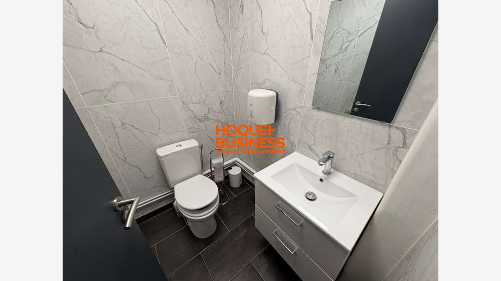 LOCAL COMMERCIAL / BUREAU NEUF 75m2