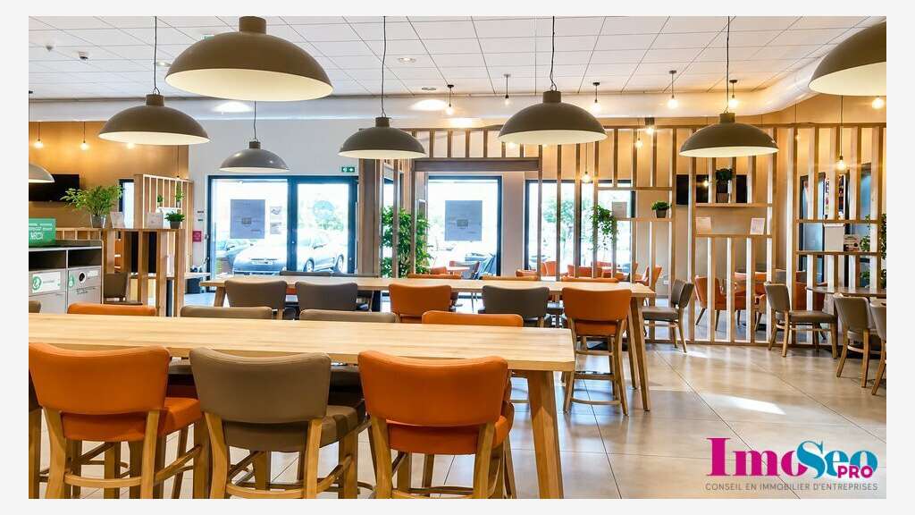 Local commercial de 340m² à louer zc le Pian-Médoc